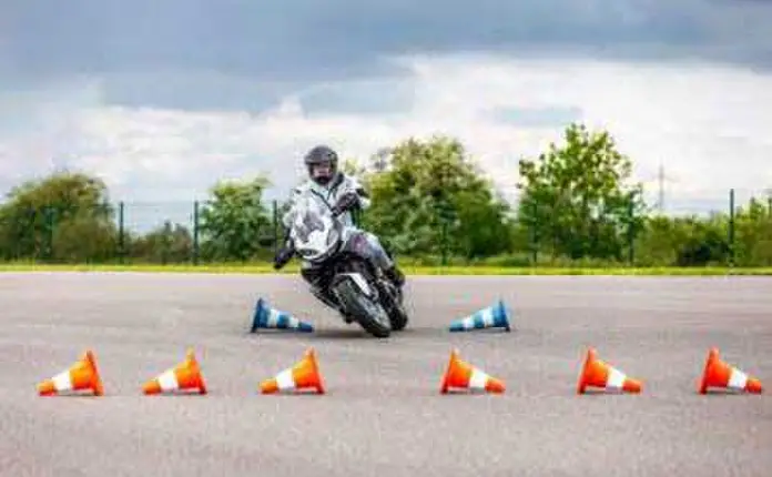 Motorrad-Intensiv-Training